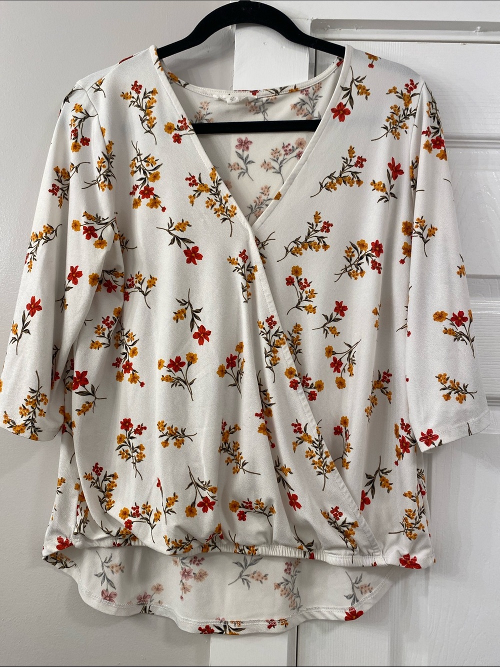 Floral Blouse Size XL White Red Mustard 3/4 Sleeve